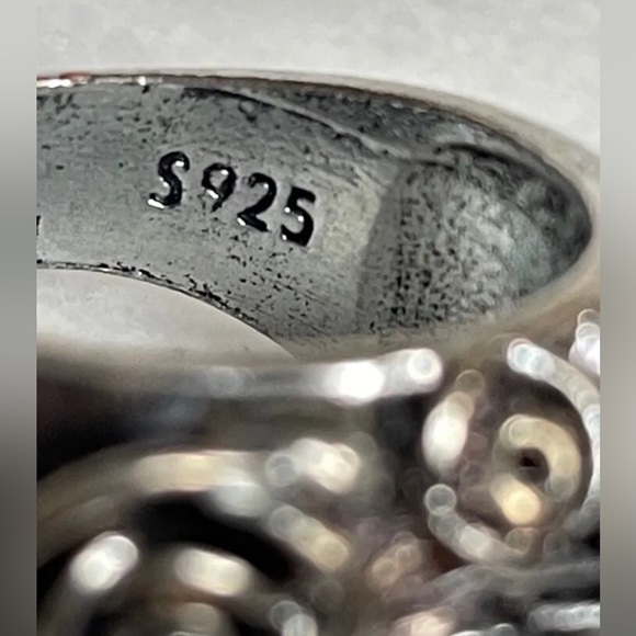 925 STERLING SILVER ROSE BOUQUET  RING SIZE 7, SOLD WITH GIFT‎ BOX - Picture 3 of 3